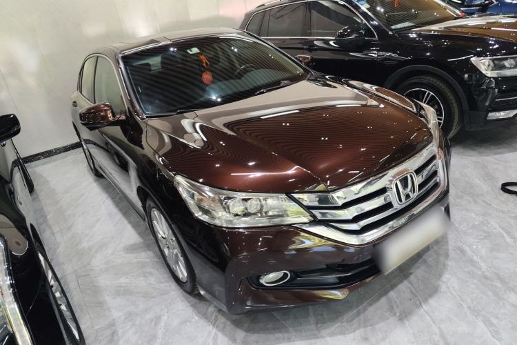 Used Honda Accord 2014 2.4L EX Luxury Edition Front Right 45 Deg