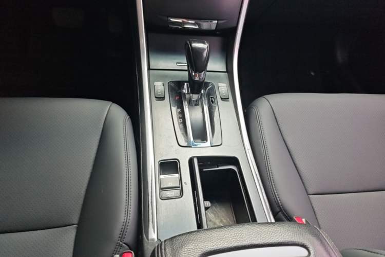 Used Honda Accord 2014 2.0L EX Luxury Edition Gear Lever