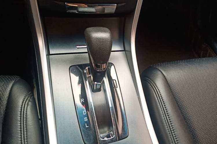 Used Honda Accord 2014 2.0L LX Comfort Edition Gear Lever