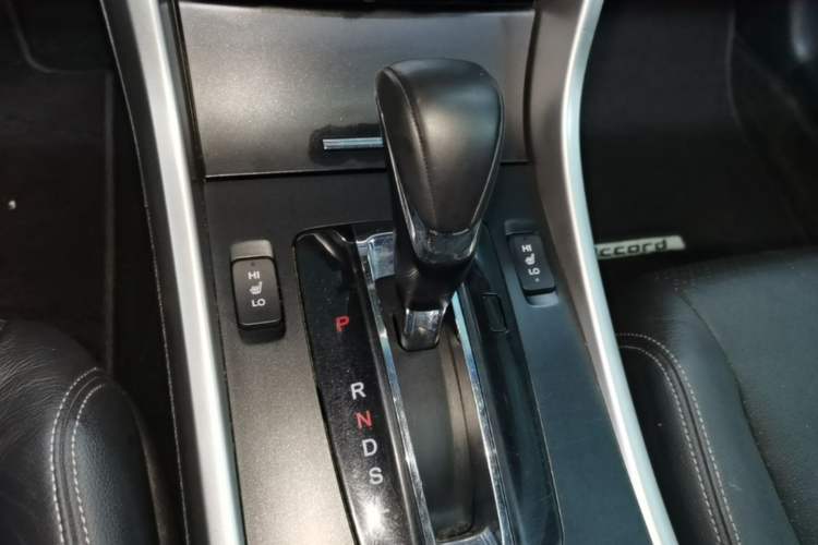 Used Honda Accord 2014 2.0L EX Luxury Edition Gear Lever