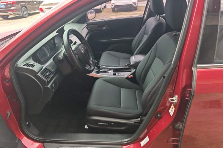 Used Honda Accord 2014 2.0L EX Luxury Edition Left Front Seat