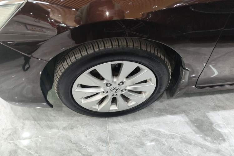 Used Honda Accord 2014 2.4L EX Luxury Edition Left Front Wheel Hub