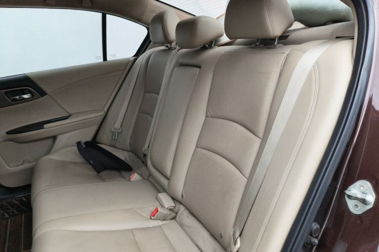 Used Honda Accord 2014 2.0L EX Luxury Edition Left Rear Seat