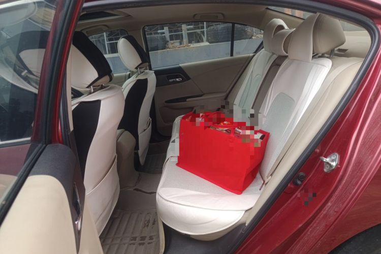 Used Honda Accord 2014 2.0L EX Luxury Edition Left Rear Seat