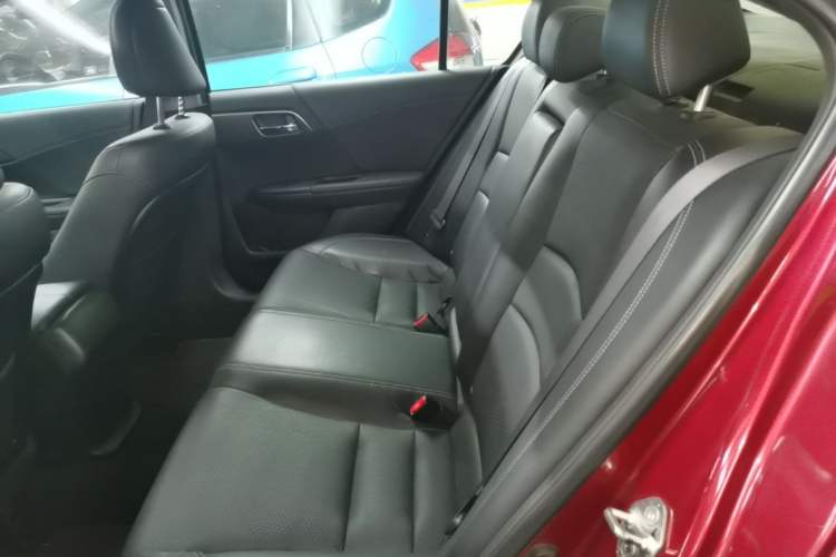 Used Honda Accord 2014 2.0L EX Luxury Edition Left Rear Seat