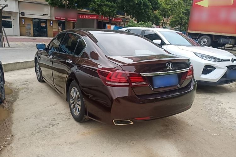 Used Honda Accord 2014 2.0L LX Comfort Edition Rear Left 45 Deg