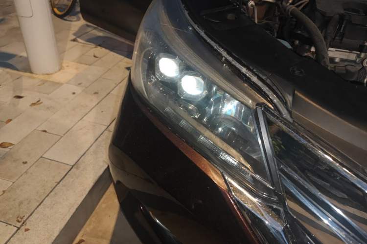 Used Honda Accord 2014 2.4L EX Luxury Edition Right Front Headlight