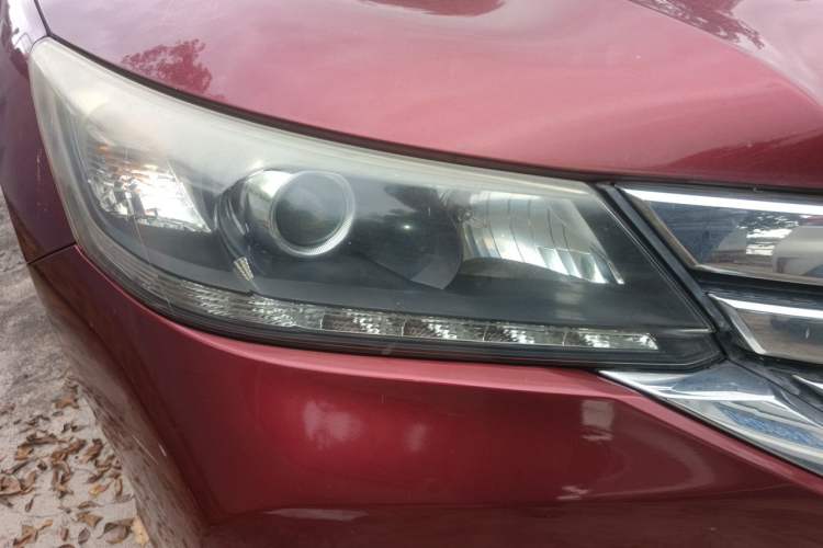 Used Honda Accord 2014 2.0L EX Luxury Edition Right Front Headlight