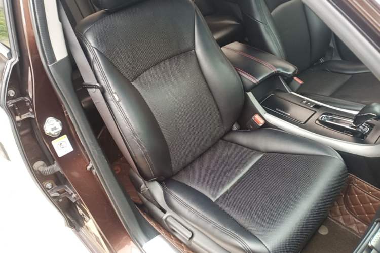 Used Honda Accord 2014 2.0L LX Comfort Edition Right Front Seat