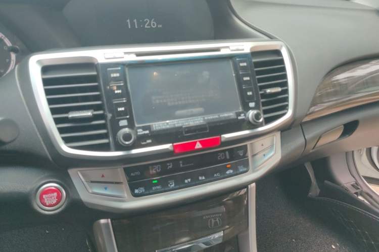 Used Honda Accord 2014 2.4L EX Luxury Edition Audio And AC Panel