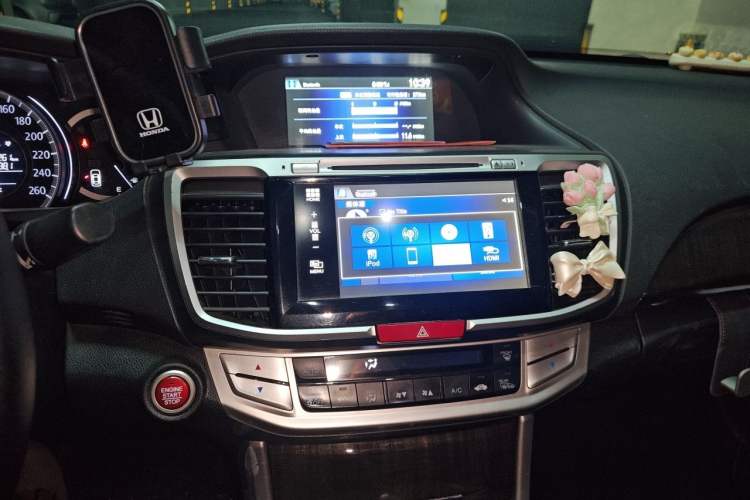 Used Honda Accord 2014 2.4L EX Luxury Edition Audio And AC Panel