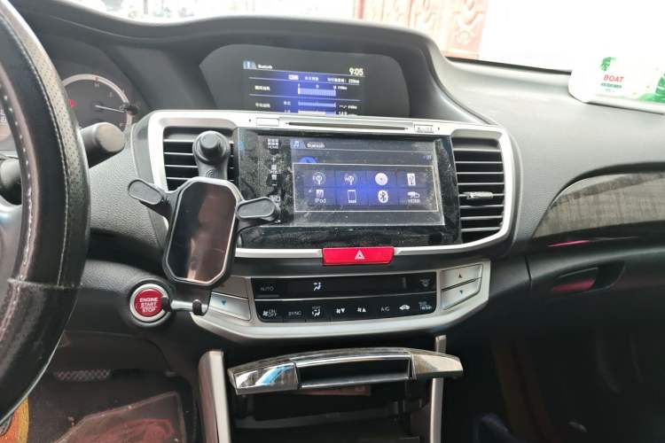 Used Honda Accord 2014 2.4L EX Luxury Edition Audio And AC Panel