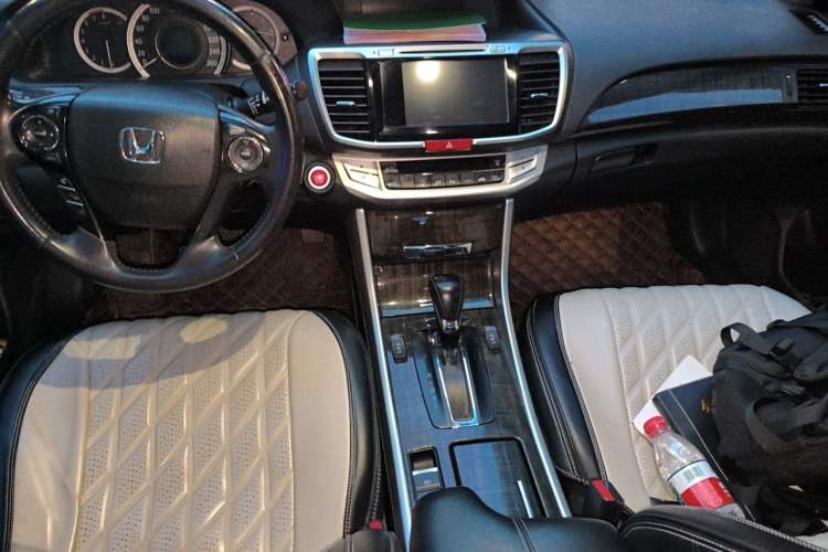 Used Honda Accord 2014 2.4L EX Luxury Edition Center Console