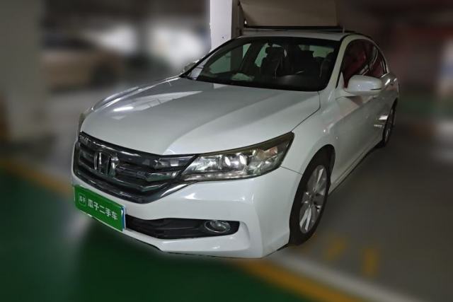Honda Accord 2014 2.4L EXN Luxury Navigation Edition de segunda mano
