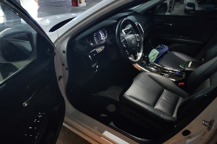 Used Honda Accord 2014 2.4L EX Luxury Edition Driver Seat