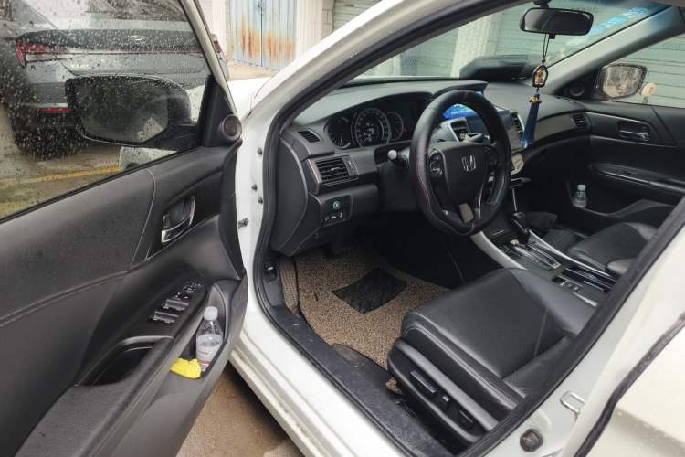 Used Honda Accord 2014 2.0L EX Luxury Edition Driver Seat