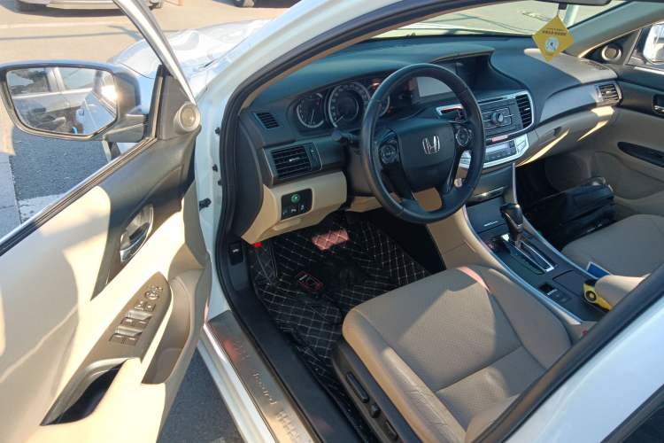 Used Honda Accord 2014 2.0L EX Luxury Edition Driver Seat