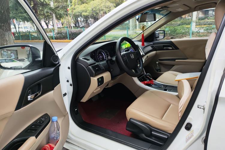Used Honda Accord 2014 2.0L LX Comfort Edition Driver Seat