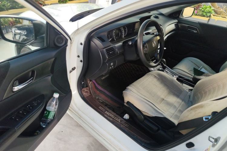 Used Honda Accord 2014 2.0L LX Comfort Edition Driver Seat