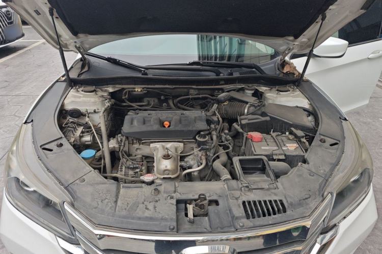 Used Honda Accord 2014 2.0L LX Comfort Edition Engine Bay