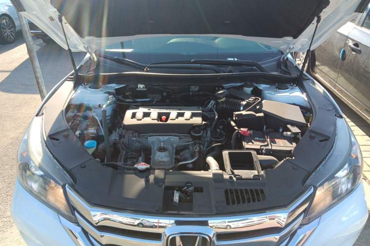 Used Honda Accord 2014 2.0L EX Luxury Edition Engine Bay