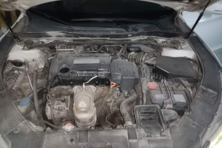 Used Honda Accord 2014 2.4L EXN Luxury Navigation Edition Engine Bay