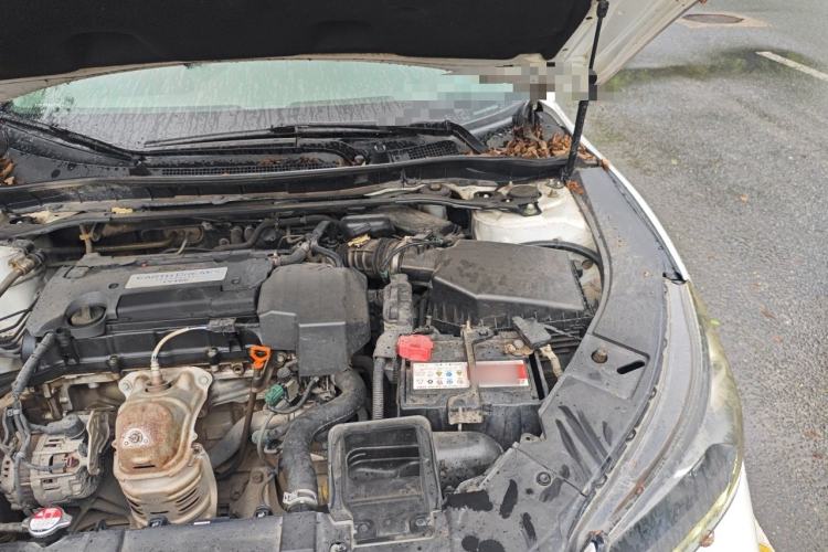 Used Honda Accord 2014 2.4L LX Comfort Edition Engine Bay Left