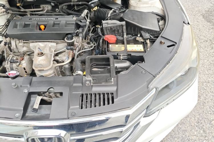 Used Honda Accord 2014 2.0L LX Comfort Edition Engine Bay Left