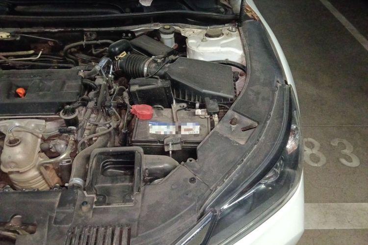 Used Honda Accord 2014 2.0L EX Luxury Edition Engine Bay Left