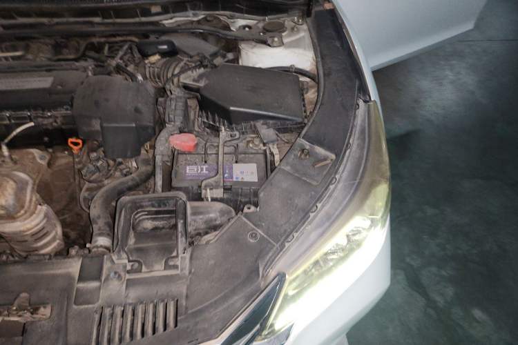 Used Honda Accord 2014 2.4L EXN Luxury Navigation Edition Engine Bay Left