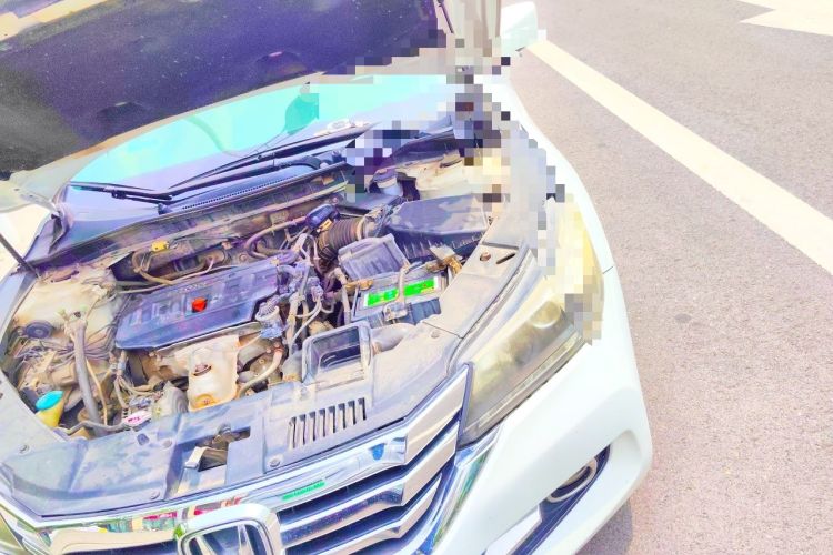 Used Honda Accord 2014 2.0L EX Luxury Edition Engine Bay Left