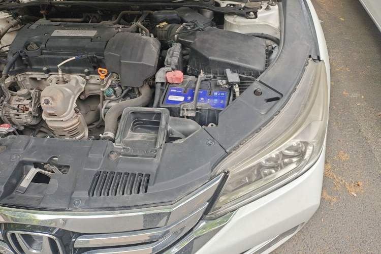 Used Honda Accord 2014 2.4L EX Luxury Edition Engine Bay Left