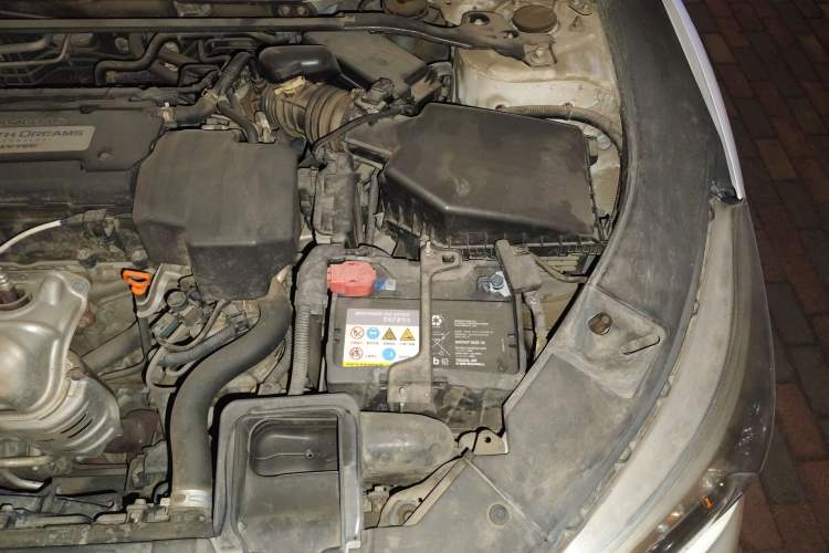 Used Honda Accord 2014 2.4L EX Luxury Edition Engine Bay Left