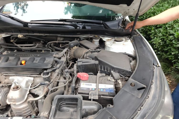 Used Honda Accord 2014 2.0L LX Comfort Edition Engine Bay Left