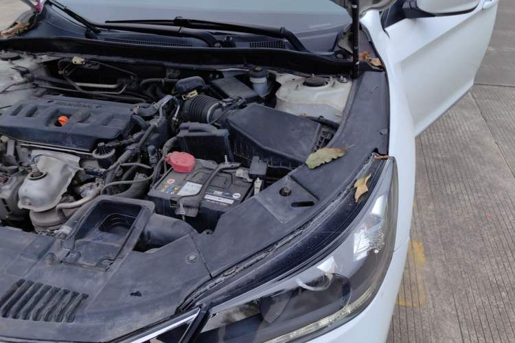 Used Honda Accord 2014 2.0L LX Comfort Edition Engine Bay Left