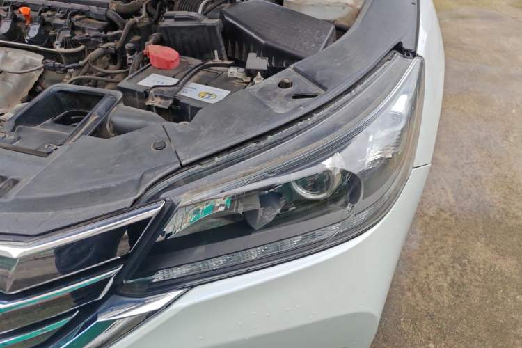 Used Honda Accord 2014 2.0L EX Luxury Edition Engine Bay Left