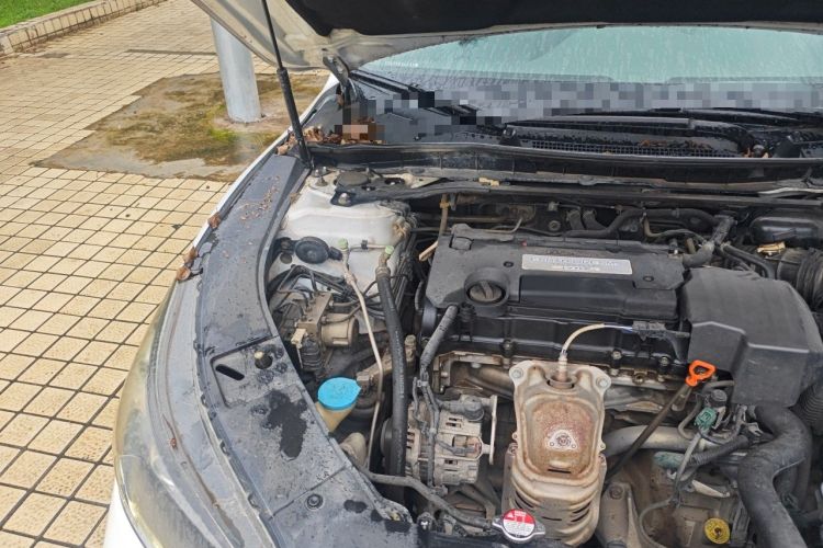 Used Honda Accord 2014 2.4L LX Comfort Edition Engine Bay Right