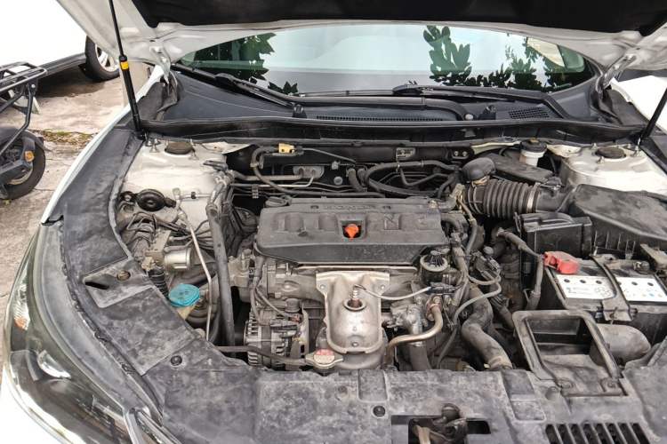 Used Honda Accord 2014 2.0L LX Comfort Edition Engine Bay Right