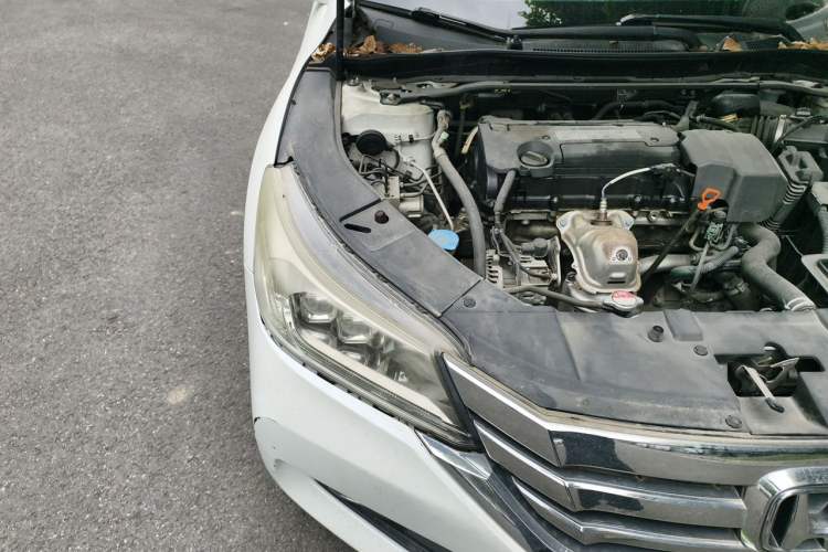Used Honda Accord 2014 2.4L EX Luxury Edition Engine Bay Right