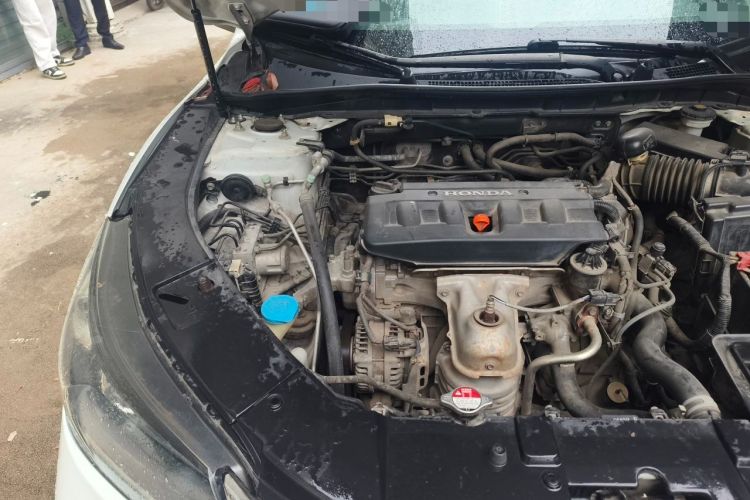 Used Honda Accord 2014 2.0L EX Luxury Edition Engine Bay Right