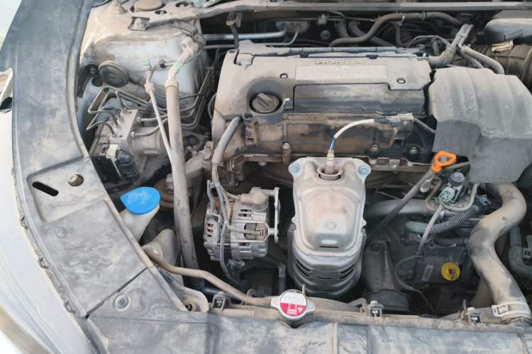 Used Honda Accord 2014 2.4L LX Comfort Edition Engine Bay Right
