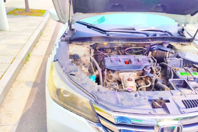 Used Honda Accord 2014 2.0L EX Luxury Edition Engine Bay Right