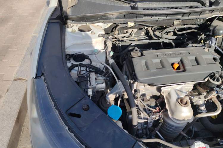 Used Honda Accord 2014 2.0L EX Luxury Edition Engine Bay Right