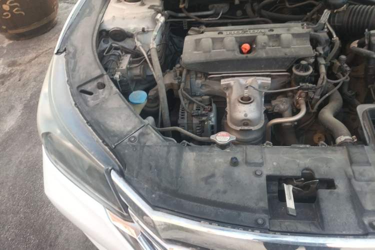 Used Honda Accord 2014 2.0L EXN Luxury Navigation Edition Engine Bay Right