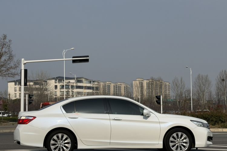 Used Honda Accord 2014 2.4L EX Luxury Edition Exterior 3