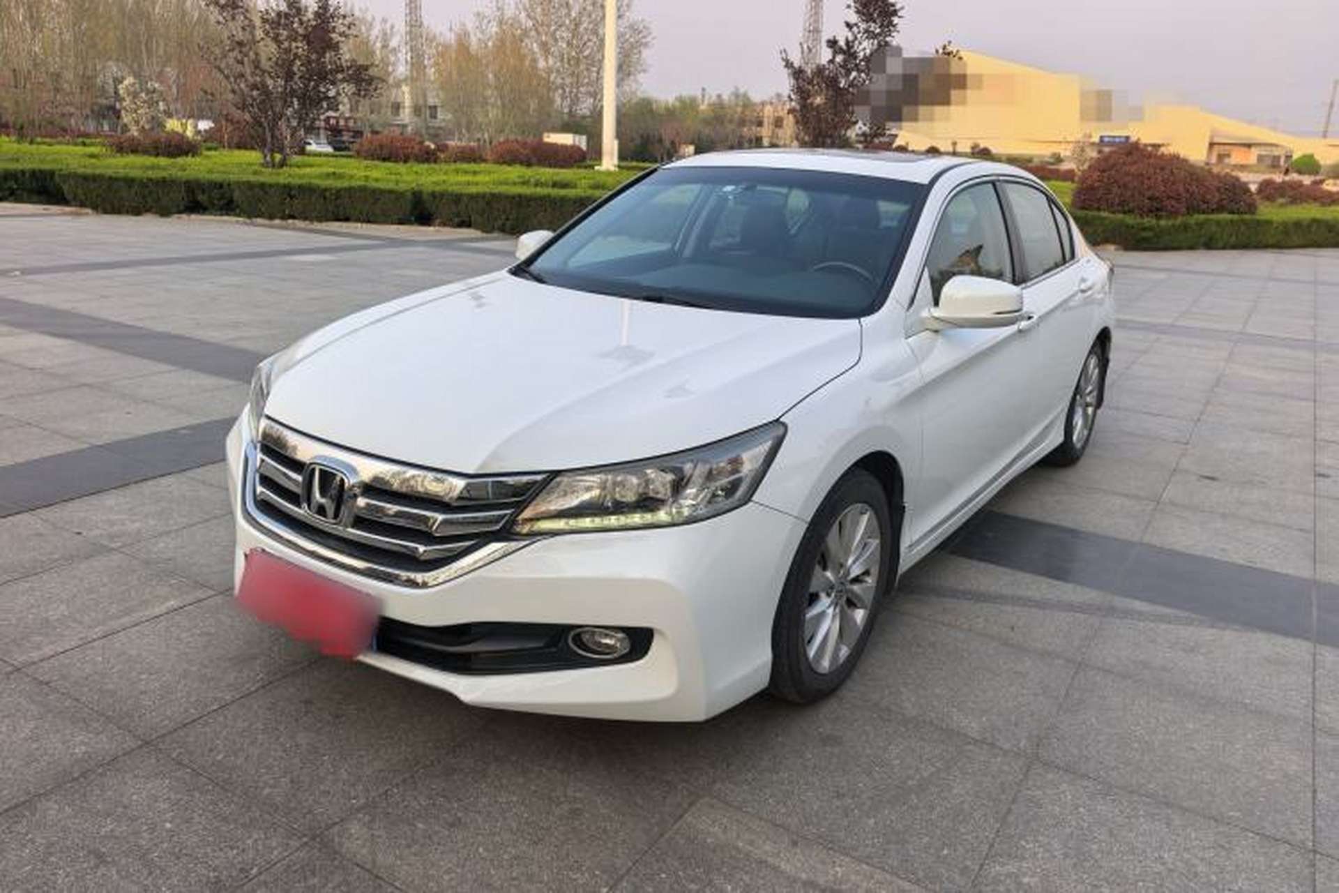 Used Honda Accord 2014 2.4L EXN Luxury Navigation Edition Front Left 45 Deg