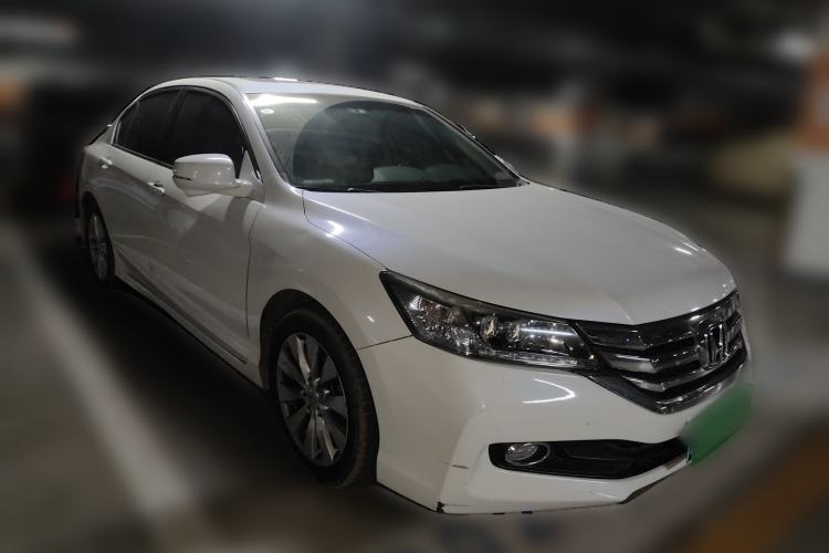 Used Honda Accord 2014 2.4L EX Luxury Edition Front Right 45 Deg