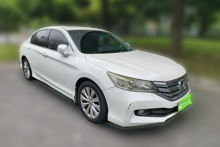 Used Honda Accord 2014 2.4L EX Luxury Edition Front Right 45 Deg