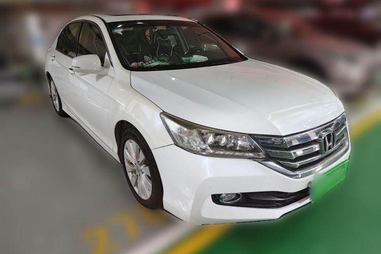 Used Honda Accord 2014 2.4L EXN Luxury Navigation Edition Front Right 45 Deg