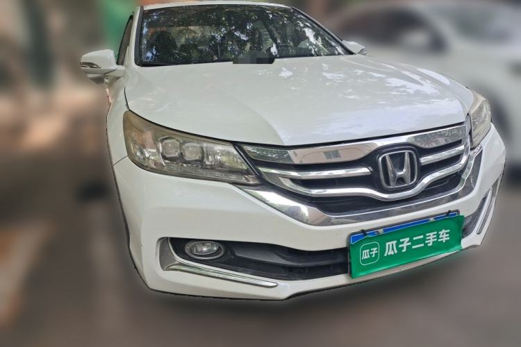 Used Honda Accord 2014 2.4L EX Luxury Edition Front Right 45 Deg